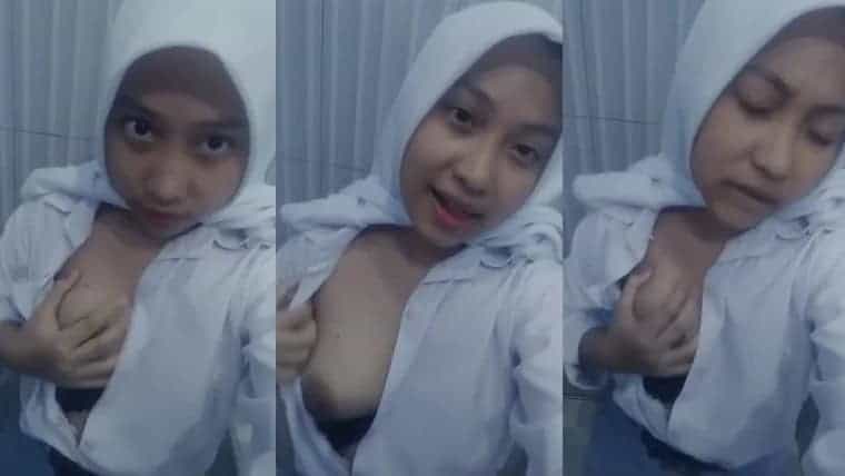 Semok Barat Abg Hijab SMA Pamer Nenen Di Toilet Sekolah